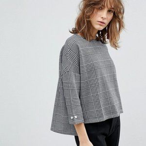 NWOT Stradivarius Check 3/4 Sleeve Tee